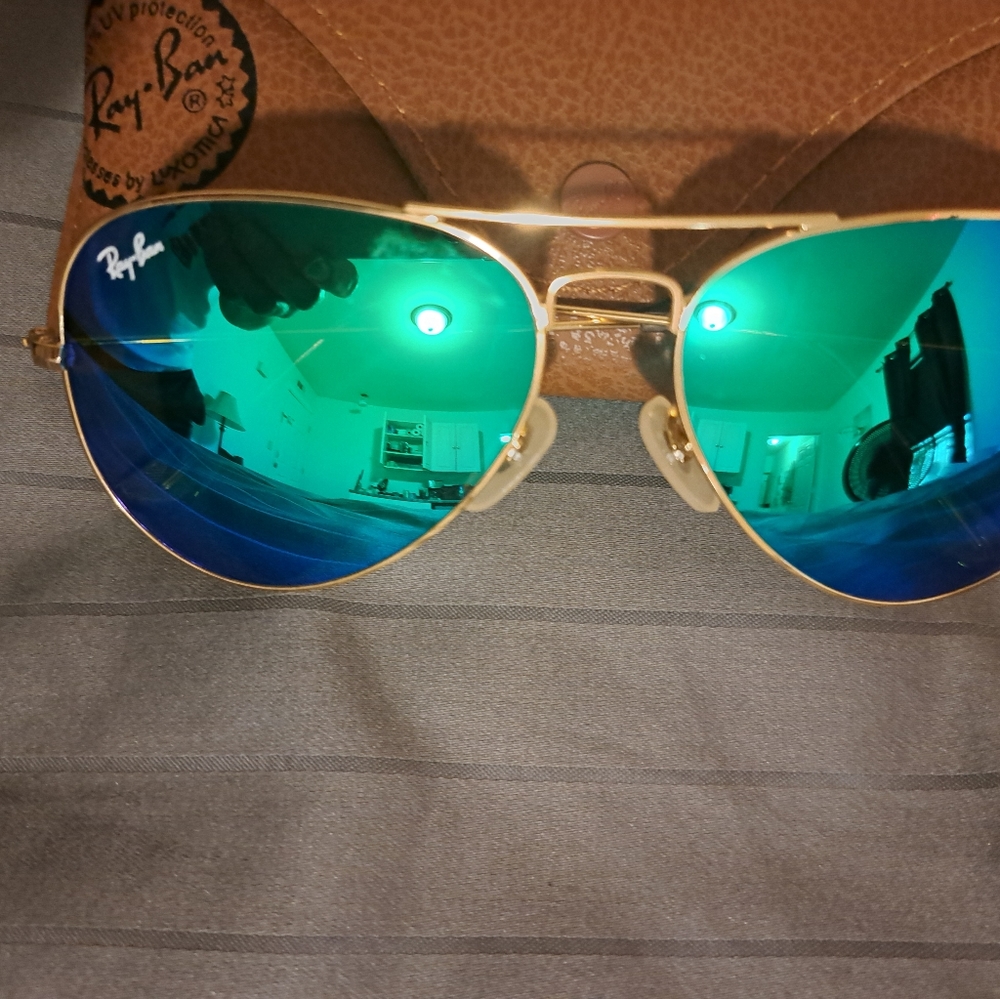 UNISEX RayBan aviator sunglasses